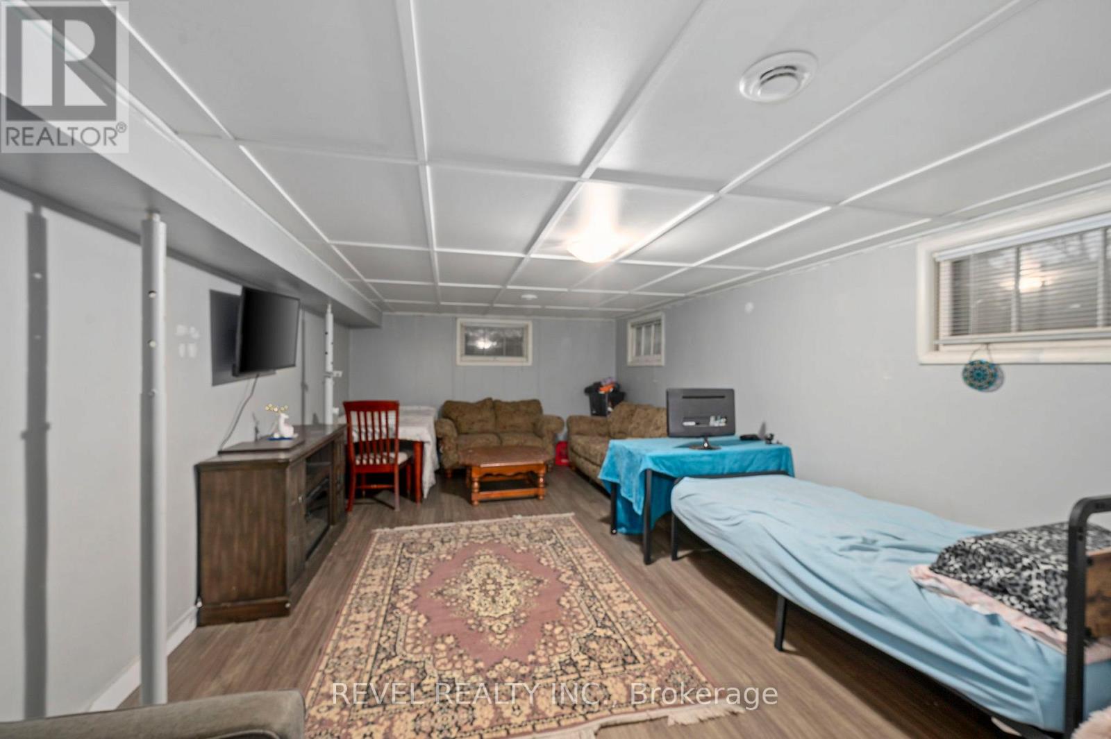 629 Victoria Street, Strathroy-Caradoc, Ontario  N7G 3C3 - Photo 23 - X12597284