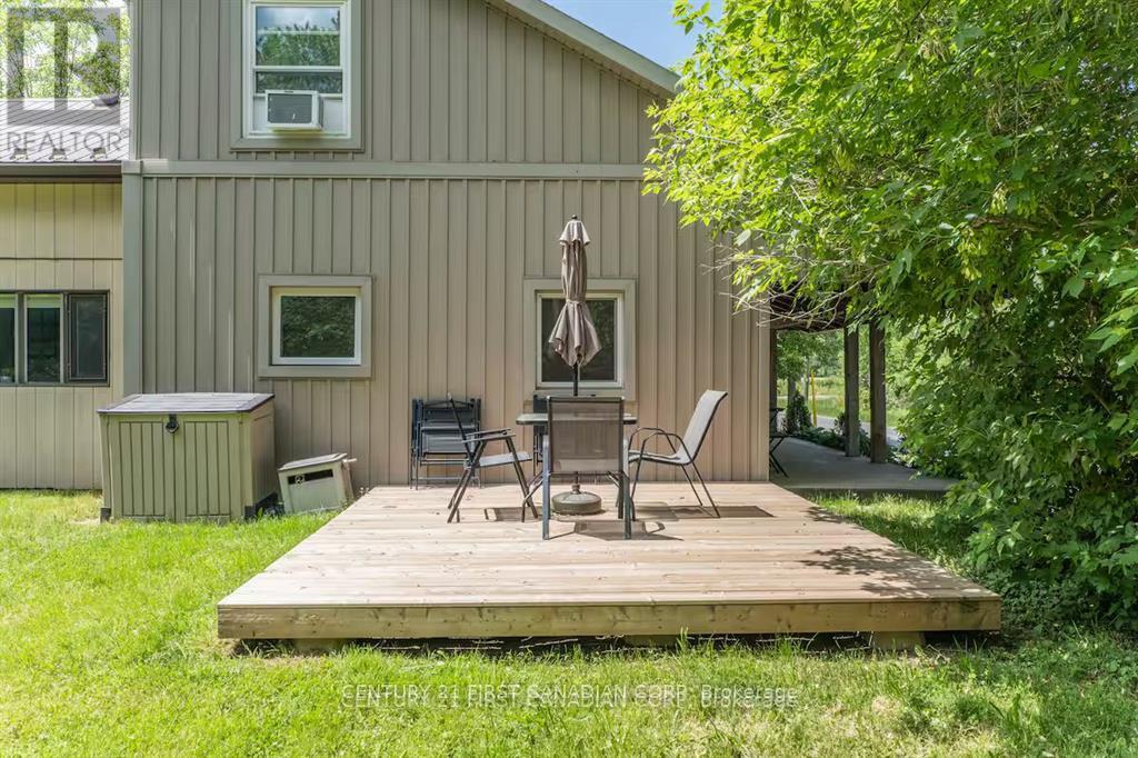 705 Conservation Drive, Waterloo, Ontario  N2J 3Z4 - Photo 32 - X12597322