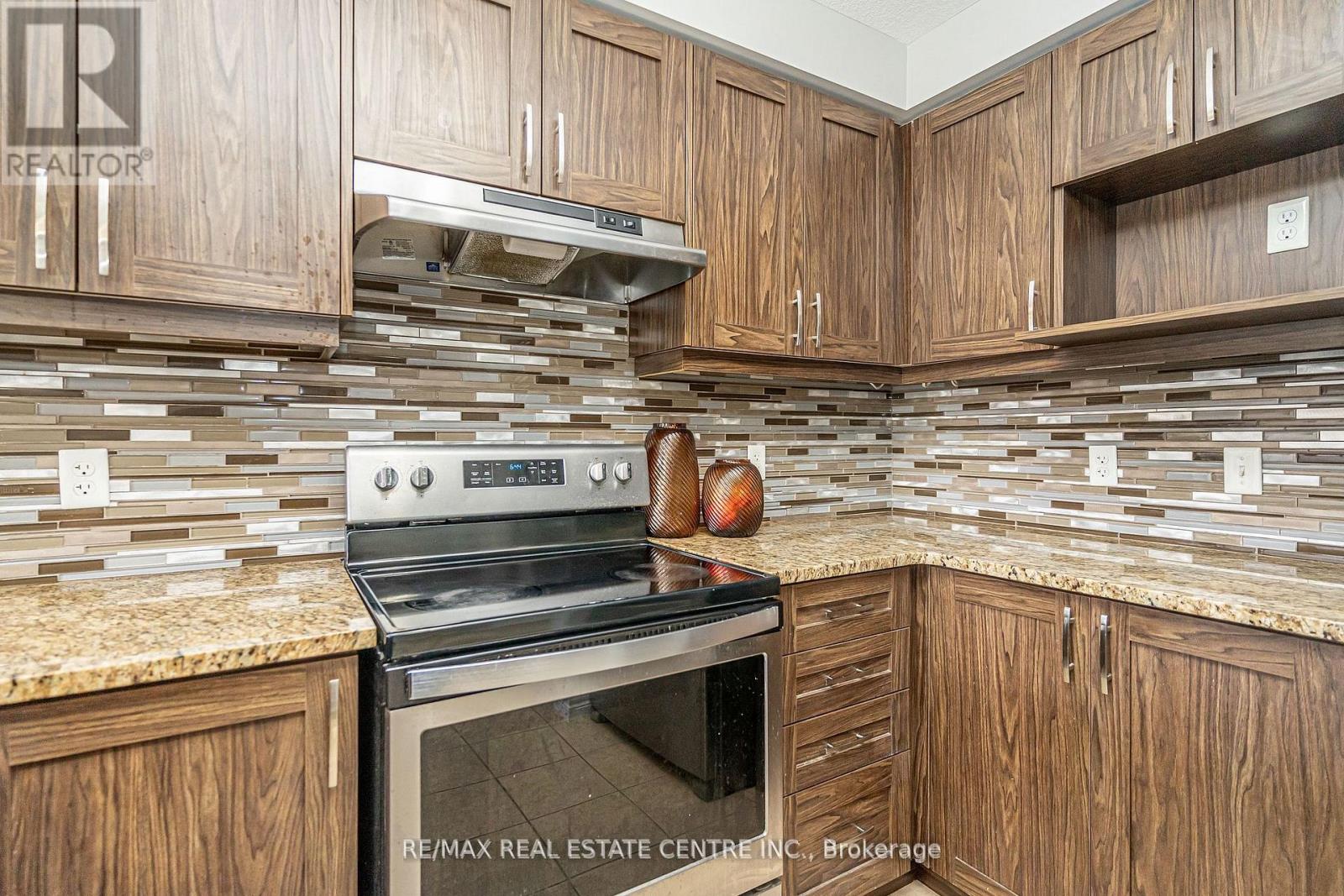 28 Newstead Road, Brant, Ontario  N3L 0G3 - Photo 15 - X12597092