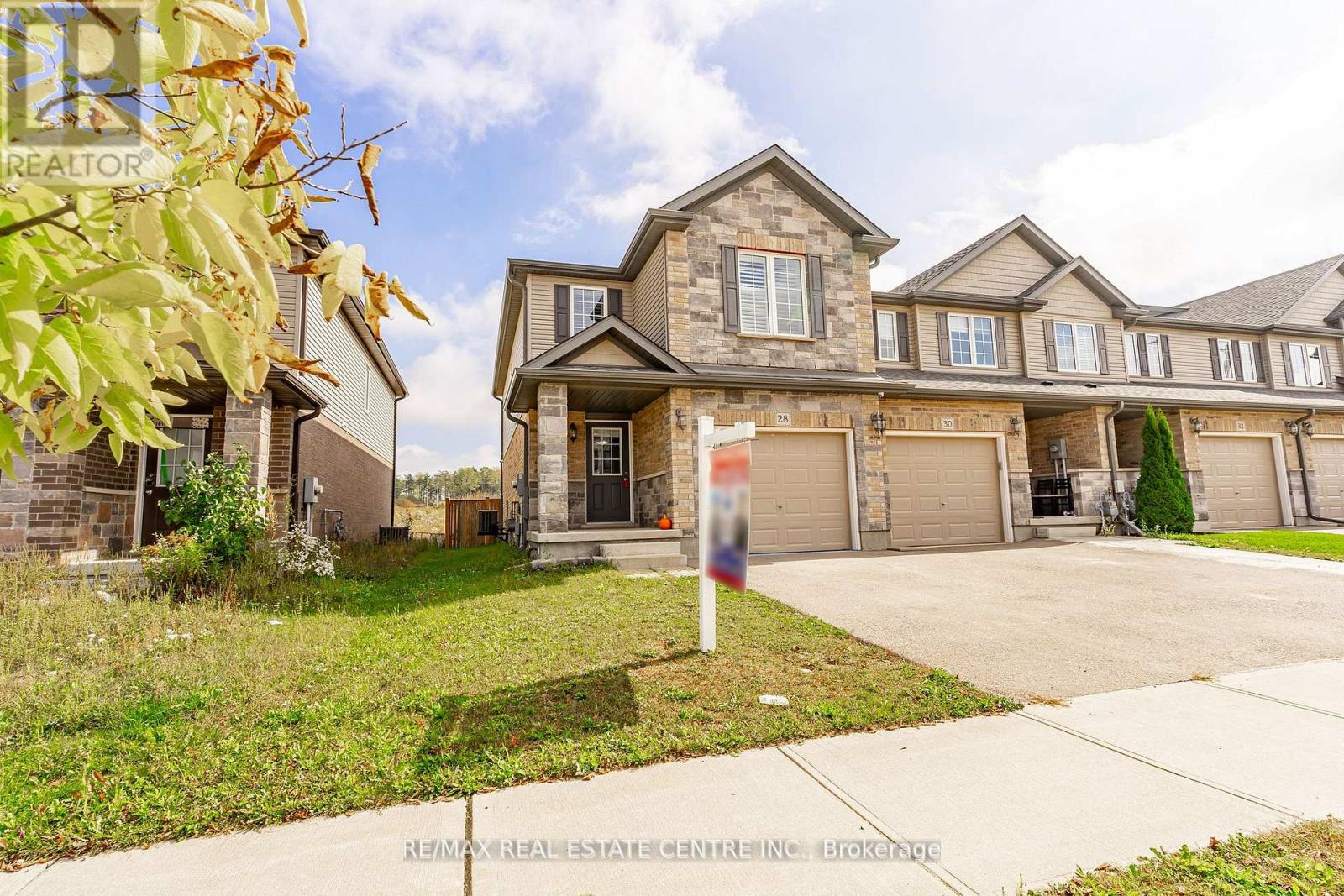 28 Newstead Road, Brant, Ontario  N3L 0G3 - Photo 2 - X12597092