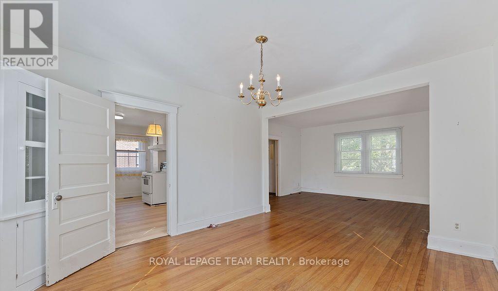 472 Edison Avenue, Ottawa, Ontario  K2A 1T9 - Photo 5 - X12597466