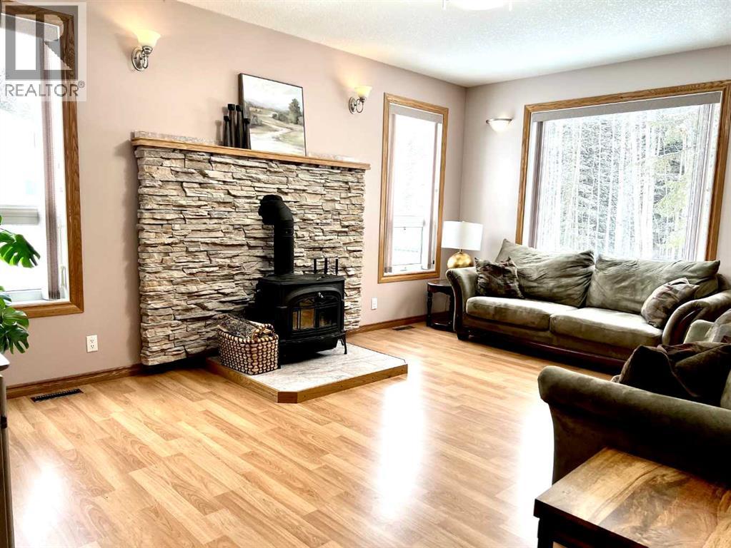 4228 8 Avenue, Edson, Alberta  T7E 1A8 - Photo 27 - A2273269