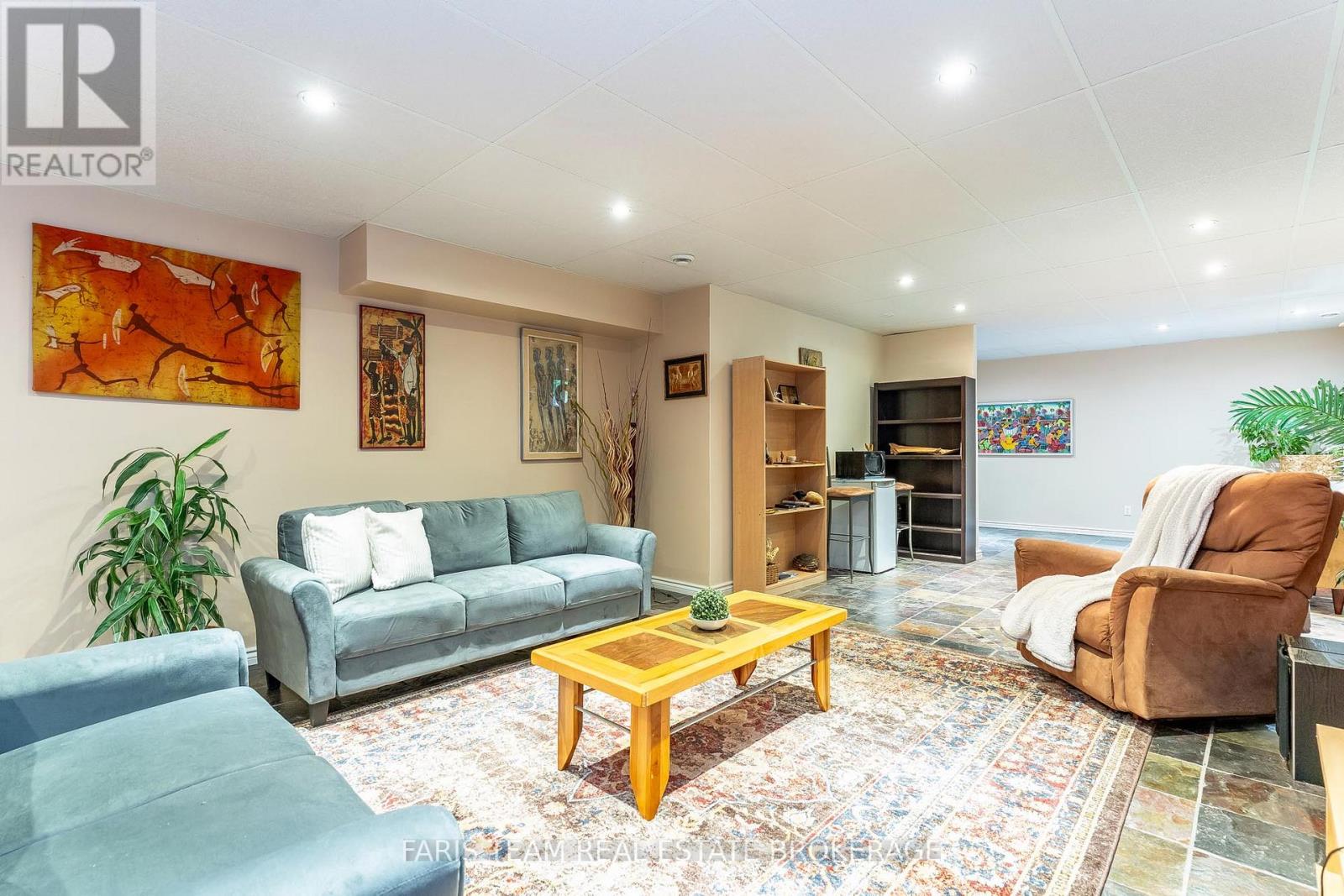 193 Gilwood Park Drive, Penetanguishene, Ontario  L9M 1Z3 - Photo 21 - S12458207