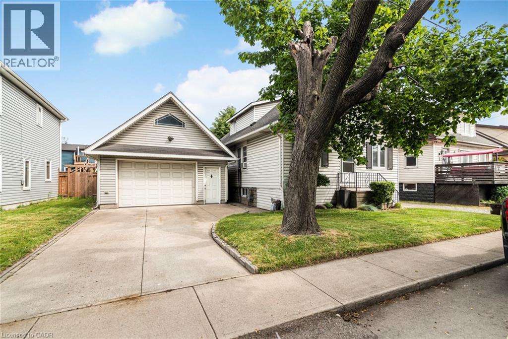 11 Grafton Avenue, Hamilton, Ontario  L8H 7E6 - Photo 3 - 40742900