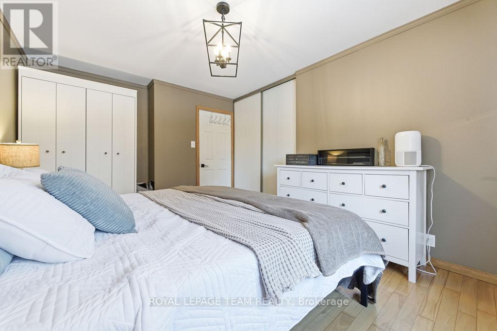 74 Castleford Road, Horton, Ontario  K7V 3Z8 - Photo 11 - X12597408