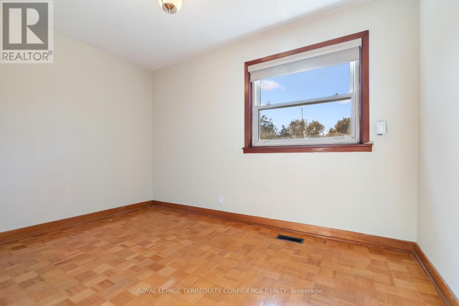 377 Horsham Avenue, Toronto, Ontario  M2R 1H1 - Photo 17 - C12597256