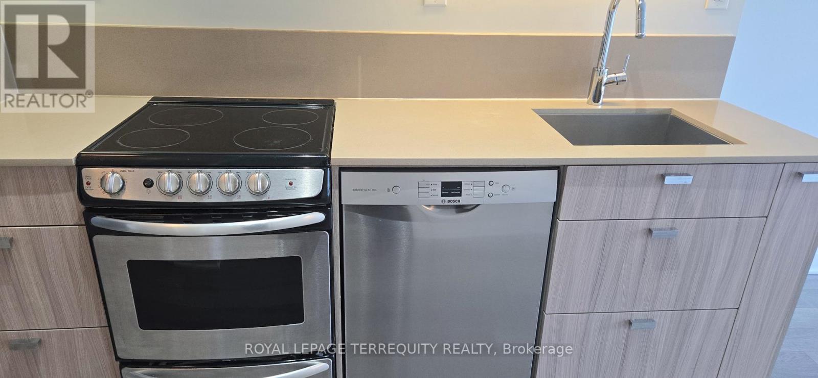 3609 - 290 Adelaide Street W, Toronto, Ontario M5V 0P3 - Photo 7 - C12597338