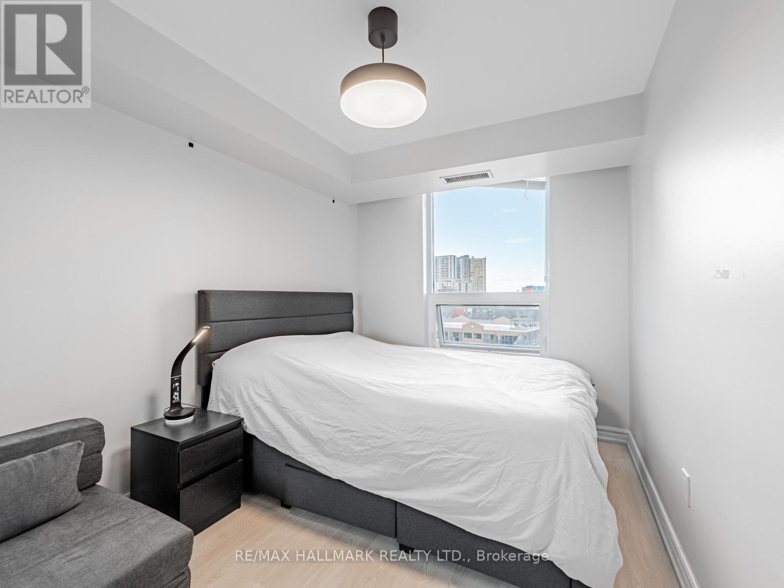 902 - 77 Maitland Place, Toronto, Ontario  M4Y 2V6 - Photo 16 - C12597380