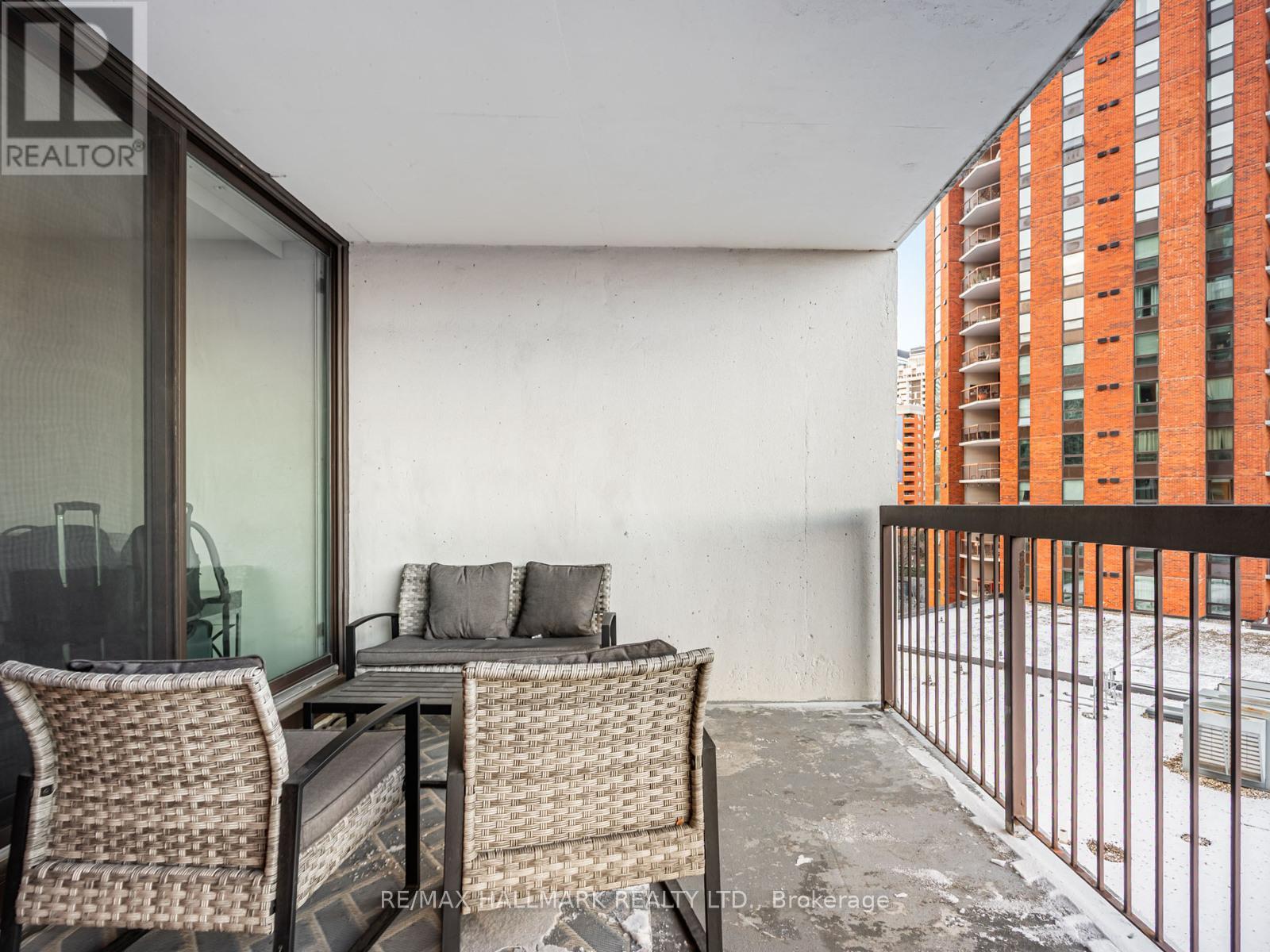 902 - 77 Maitland Place, Toronto, Ontario  M4Y 2V6 - Photo 24 - C12597380