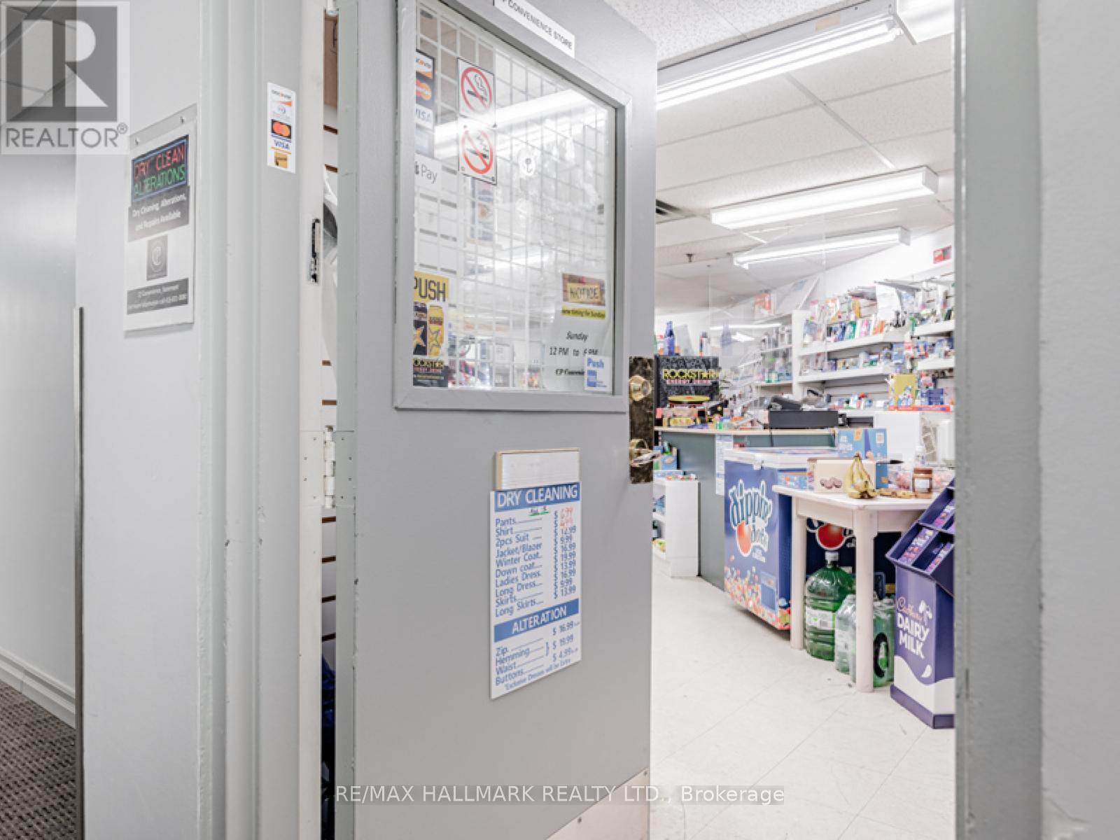 902 - 77 Maitland Place, Toronto, Ontario  M4Y 2V6 - Photo 31 - C12597380