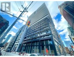 2406 - 70 PRINCESS STREET