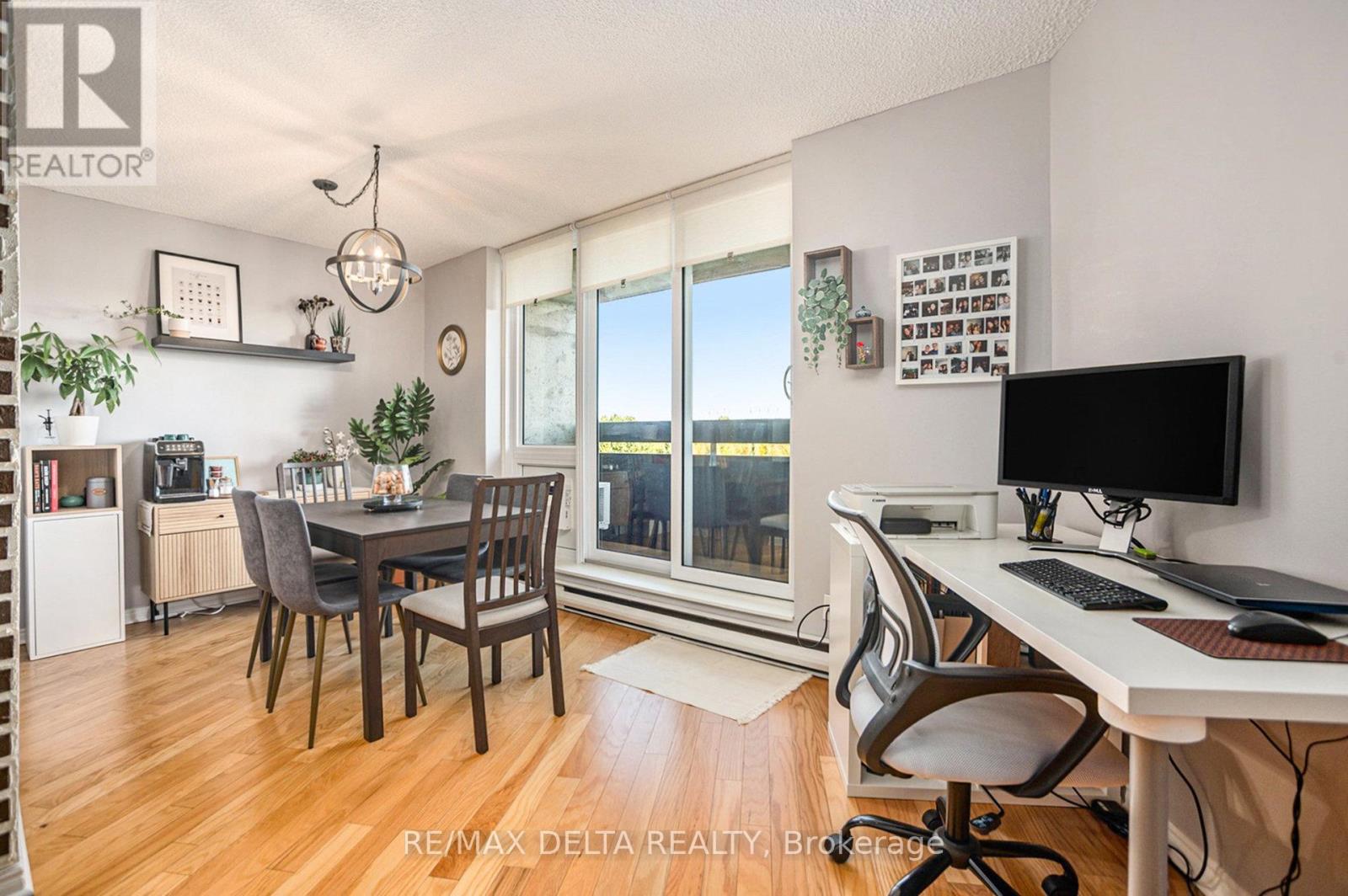 513 - 2020 Jasmine Crescent, Ottawa, Ontario  K1J 8K5 - Photo 4 - X12596606