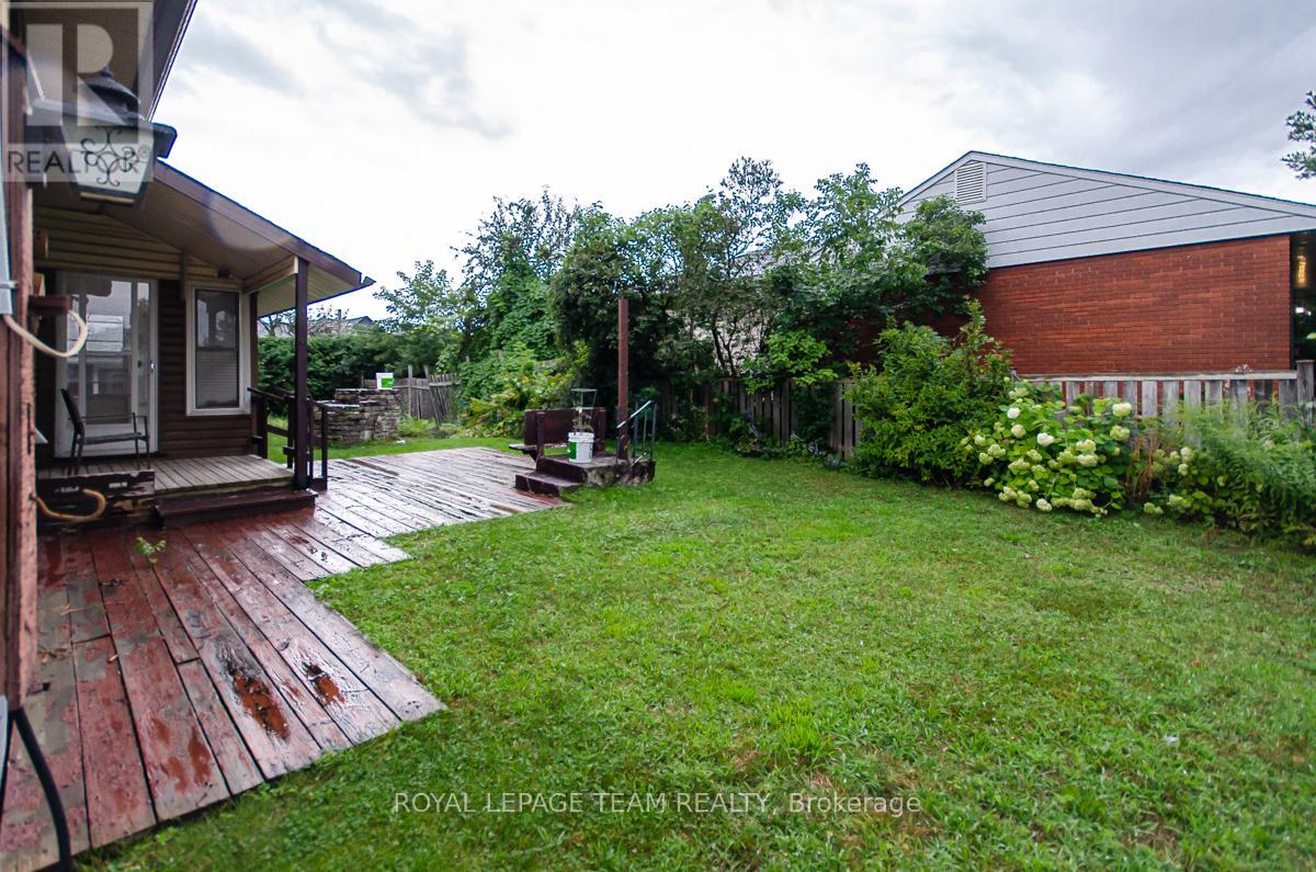 20 Brook Lane, Ottawa, Ontario  K2G 1S2 - Photo 17 - X12597204