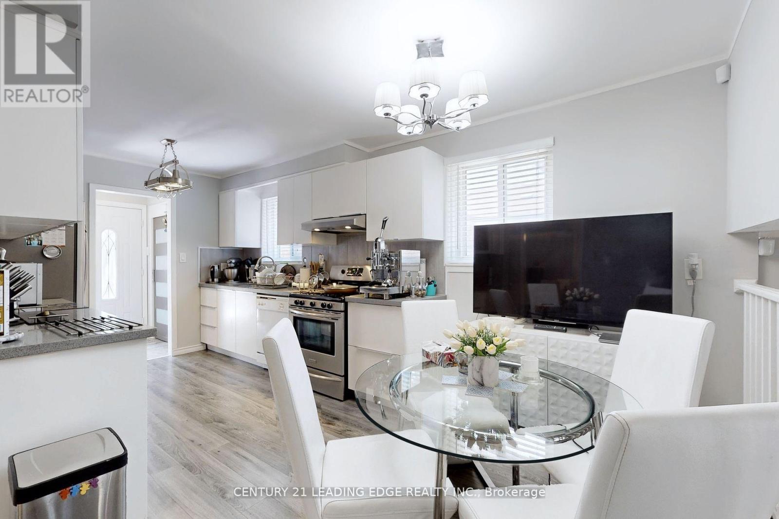 46 Budworth Drive, Toronto, Ontario  M1E 3H9 - Photo 8 - E12597404