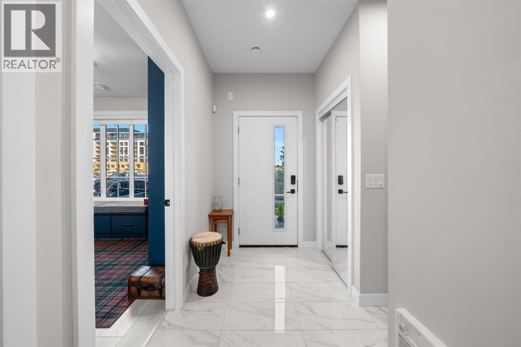 8161 8 Avenue Sw, Calgary, Alberta  T3H 6H9 - Photo 3 - A2257907