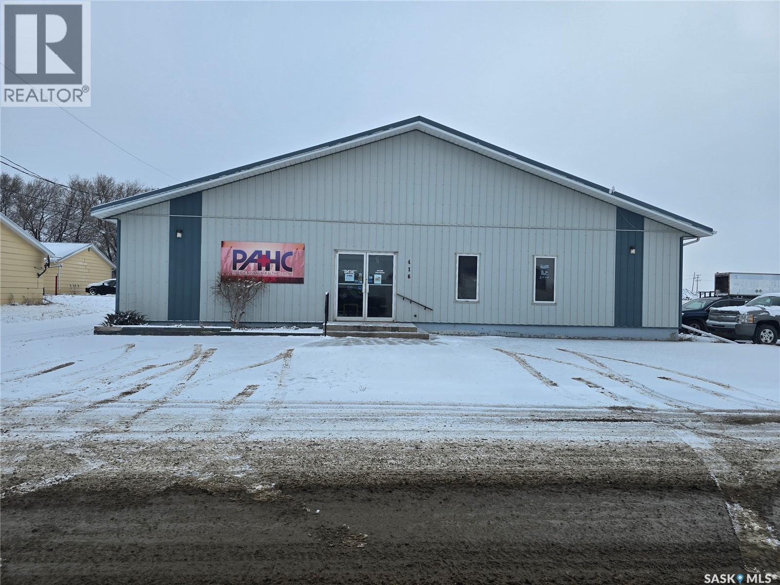 416 7TH AVENUE NW, Weyburn, Saskatchewan