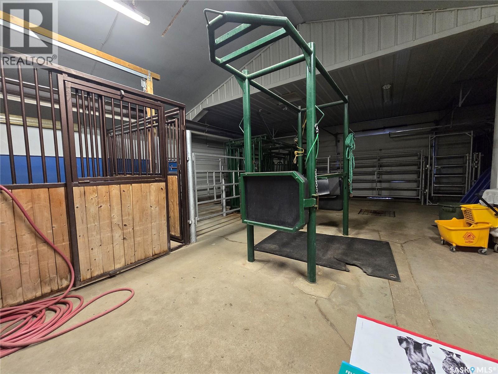 416 7th Avenue Nw, Weyburn, Saskatchewan  S4H 2K7 - Photo 13 - SK025147