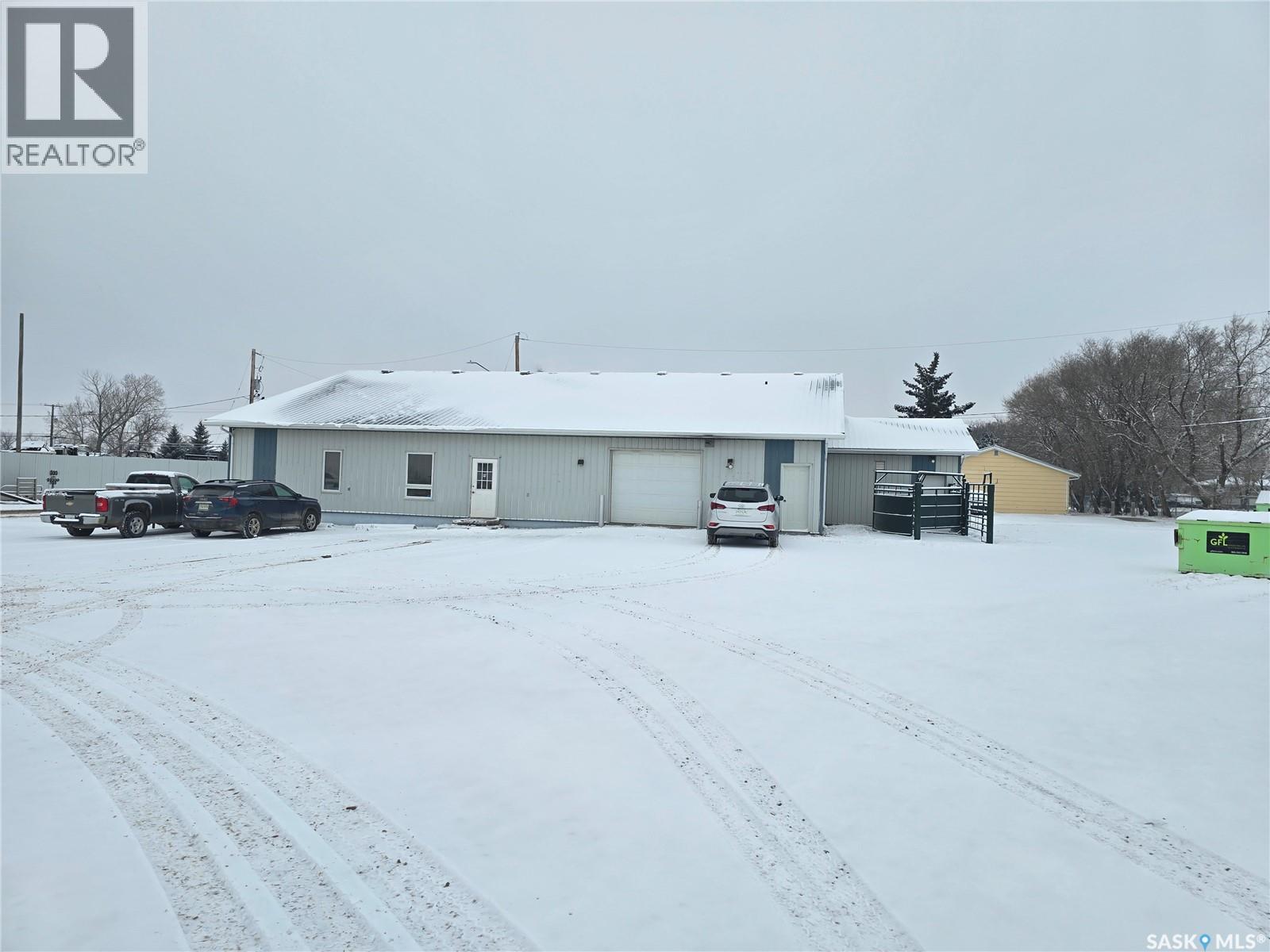 416 7th Avenue Nw, Weyburn, Saskatchewan  S4H 2K7 - Photo 17 - SK025147
