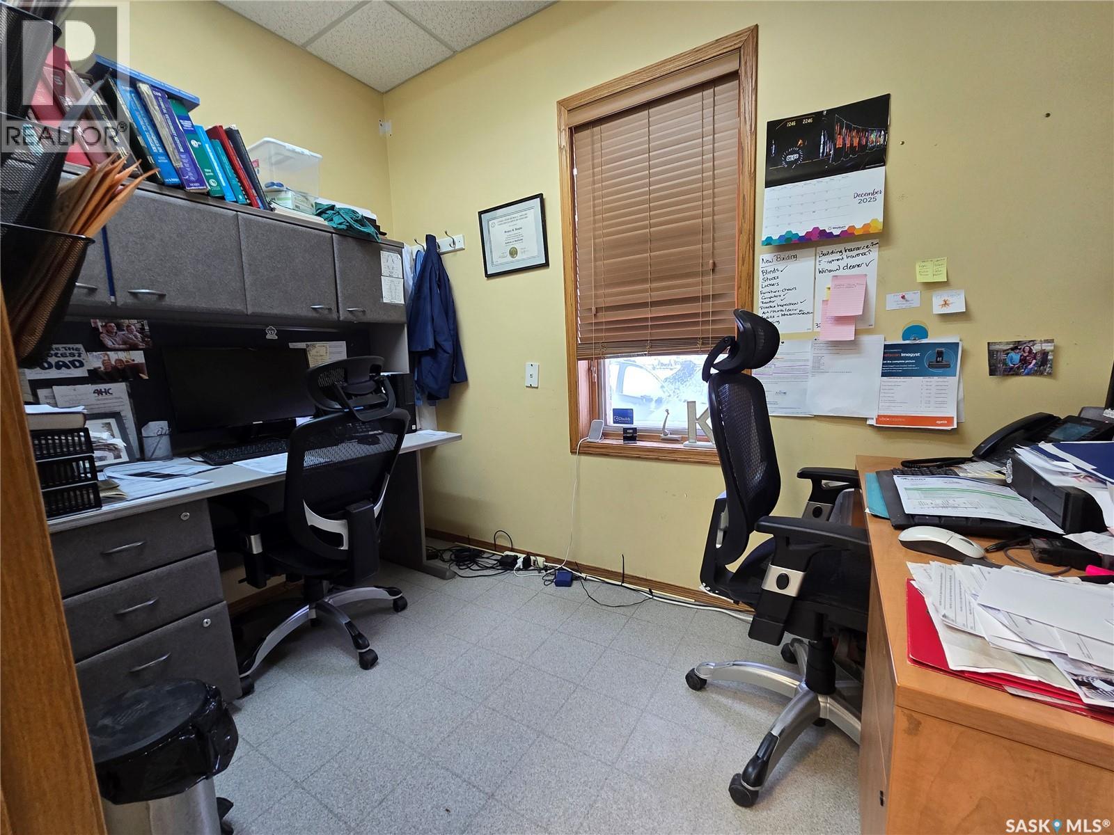 416 7th Avenue Nw, Weyburn, Saskatchewan  S4H 2K7 - Photo 9 - SK025147