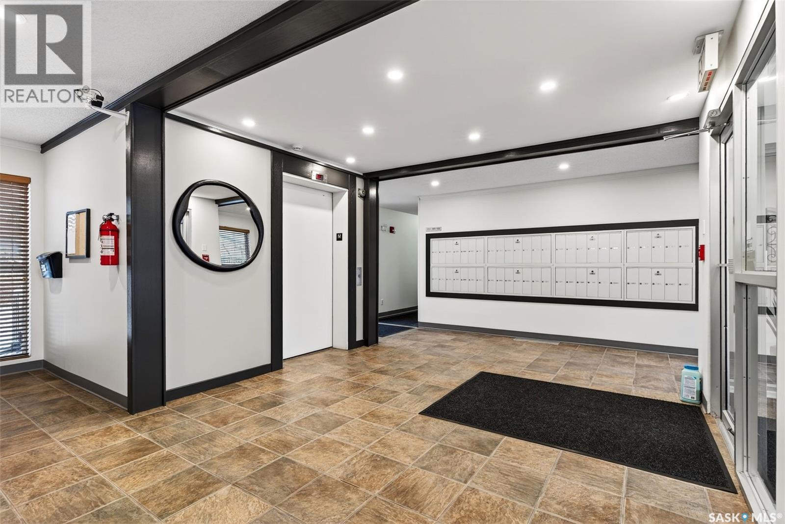 131 960 Assiniboine Avenue, Regina, Saskatchewan  S4V 2P8 - Photo 4 - SK025130