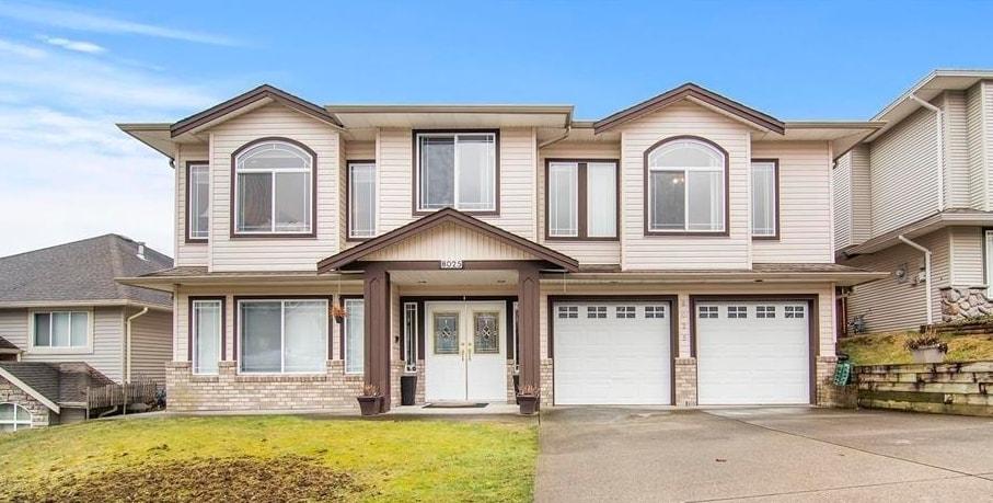 8025 D'herbomez Drive, Mission, British Columbia V2V 7B7 - Photo 1 - R3070604