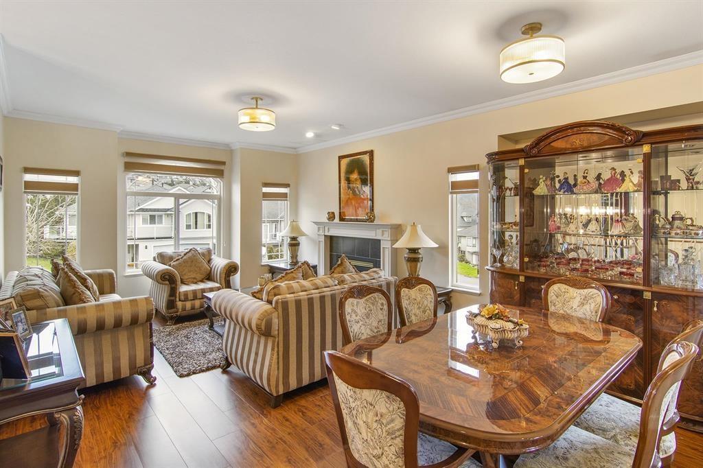 8025 D'herbomez Drive, Mission, British Columbia V2V 7B7 - Photo 10 - R3070604