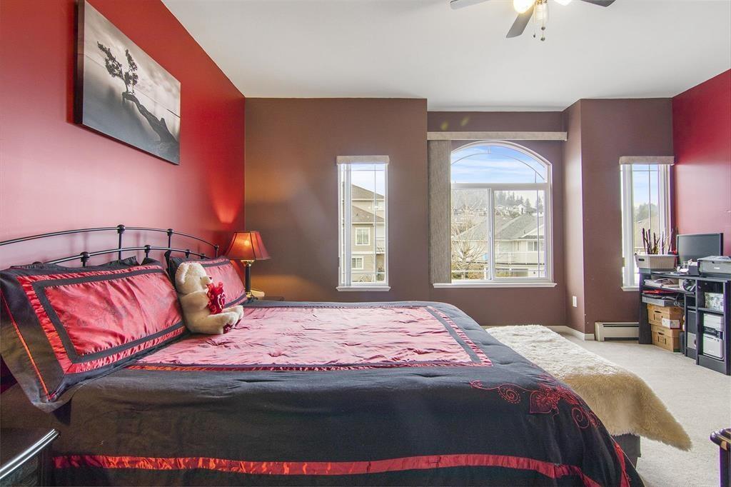 8025 D'herbomez Drive, Mission, British Columbia V2V 7B7 - Photo 21 - R3070604