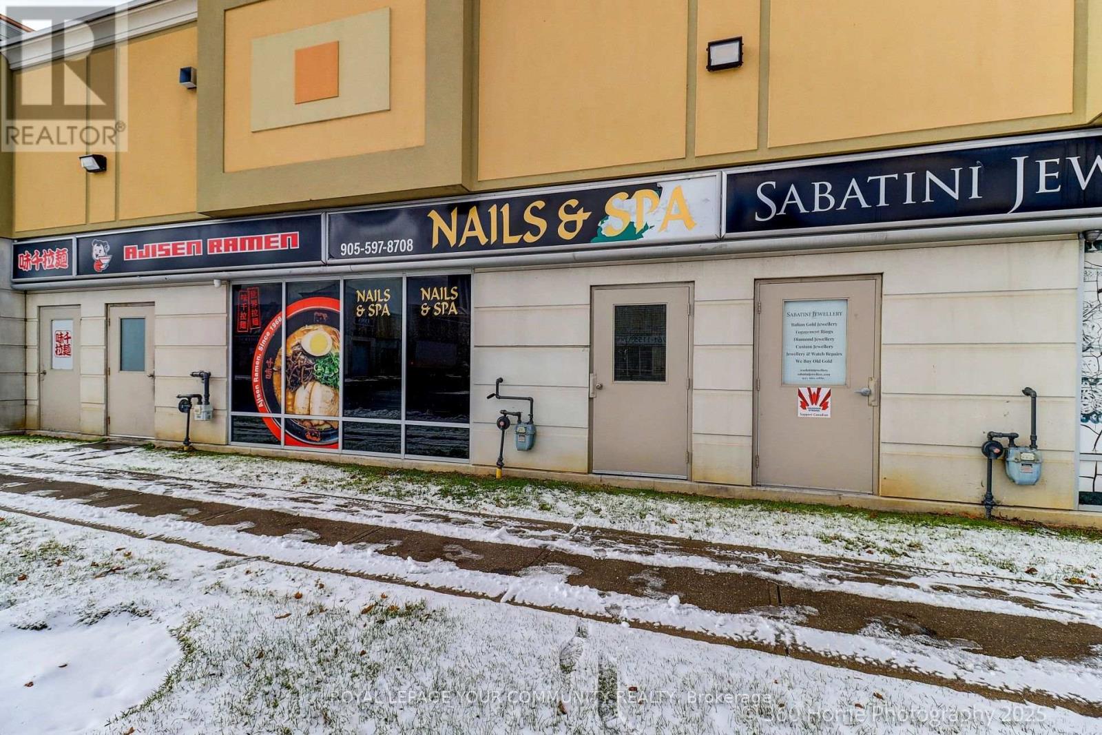 8 - 3175 Rutherford Road, Vaughan (Vellore Village), Ontario  L4K 5Y6 - Photo 2 - N12579794