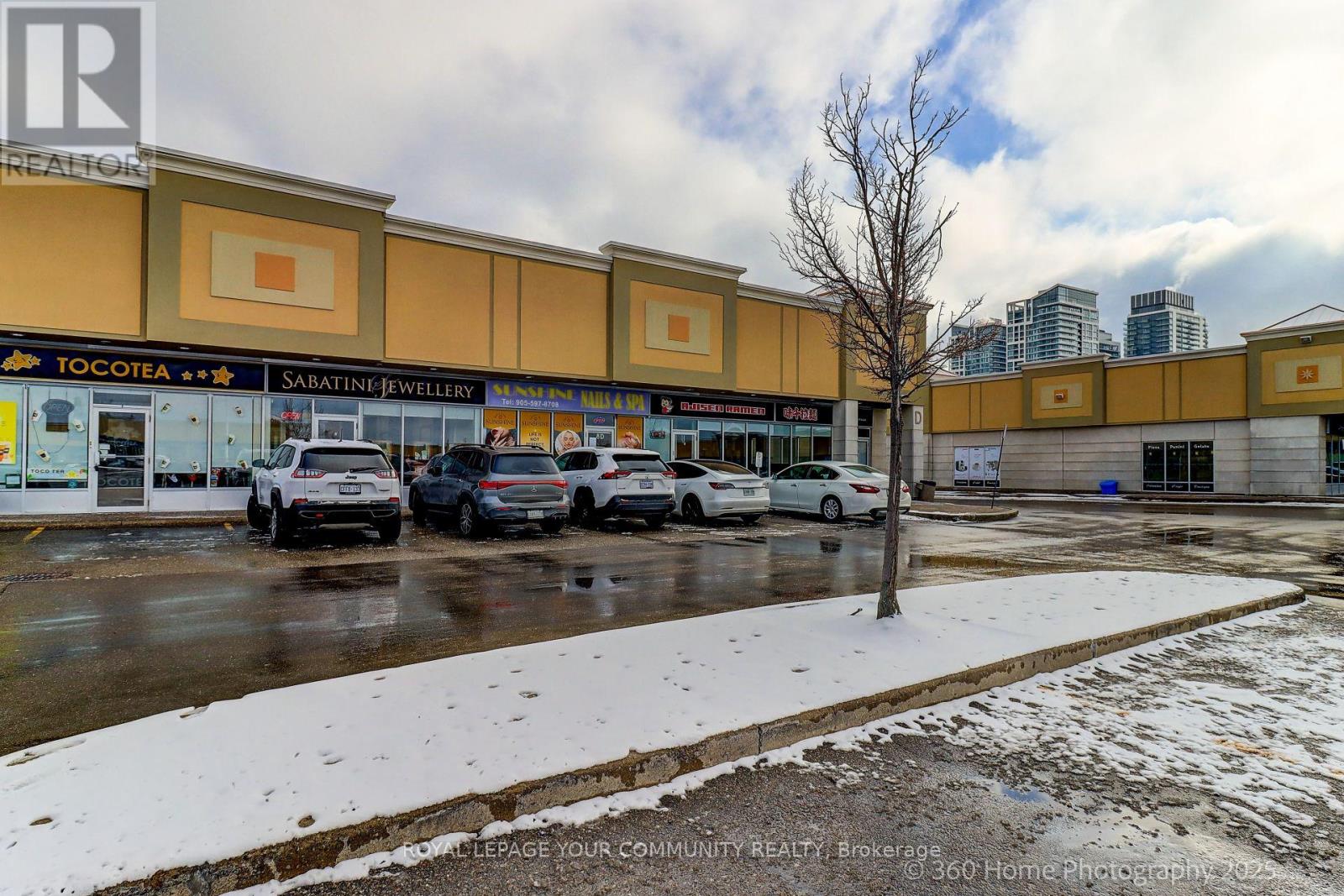 8 - 3175 Rutherford Road, Vaughan (Vellore Village), Ontario  L4K 5Y6 - Photo 4 - N12579794