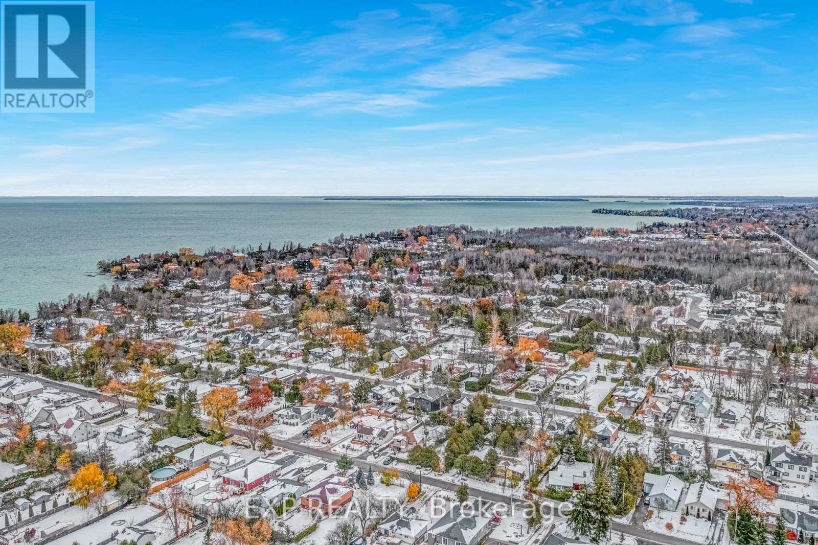 808 Montsell Avenue, Georgina, Ontario  L0E 1S0 - Photo 38 - N12597308