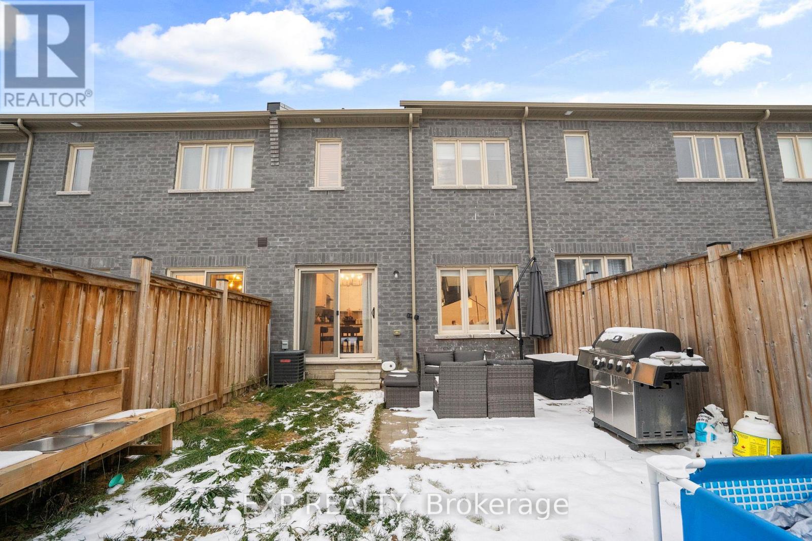 155 Veterans Street, Bradford West Gwillimbury (Bradford), Ontario  L3Z 4H6 - Photo 33 - N12597324