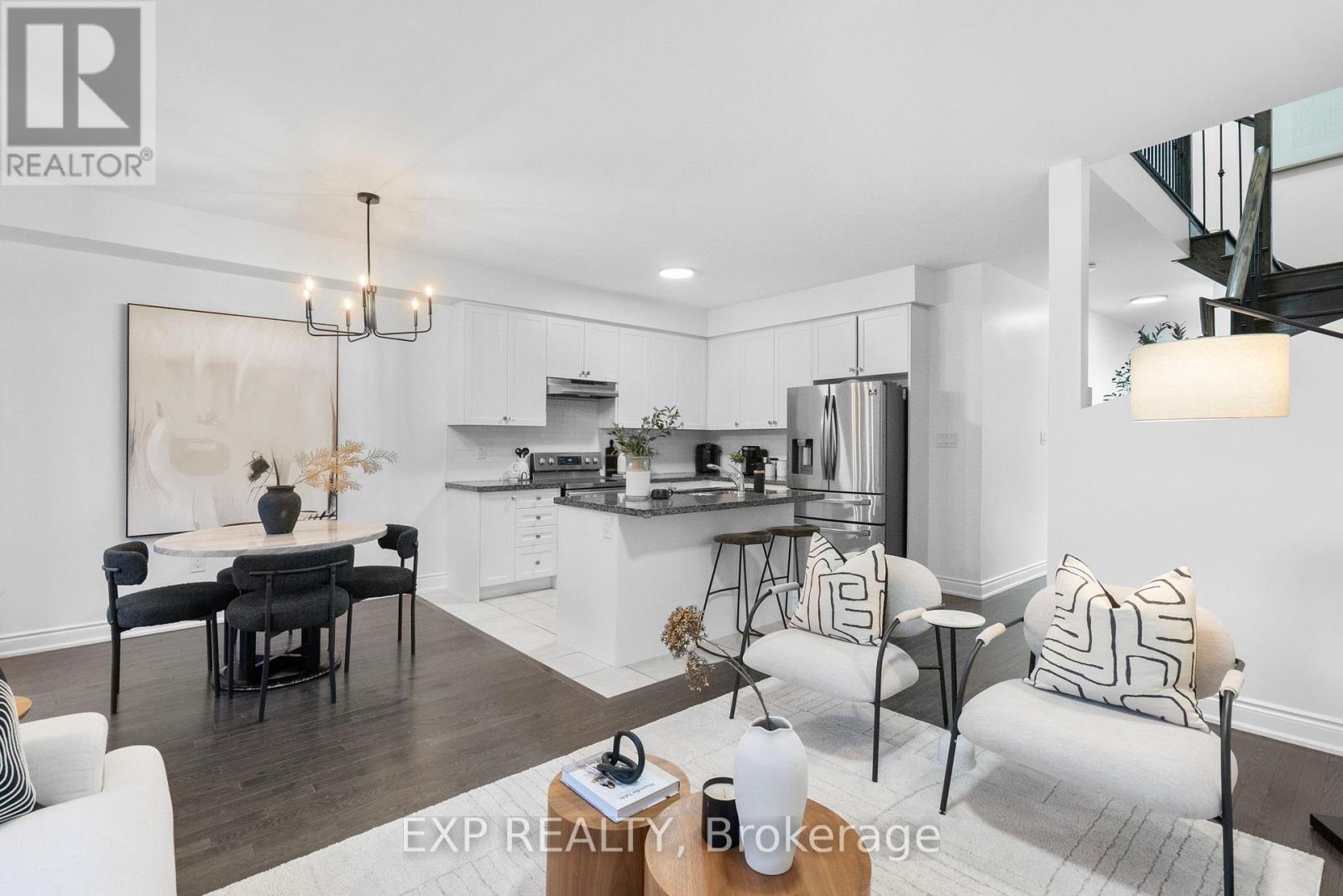 155 Veterans Street, Bradford West Gwillimbury (Bradford), Ontario  L3Z 4H6 - Photo 8 - N12597324