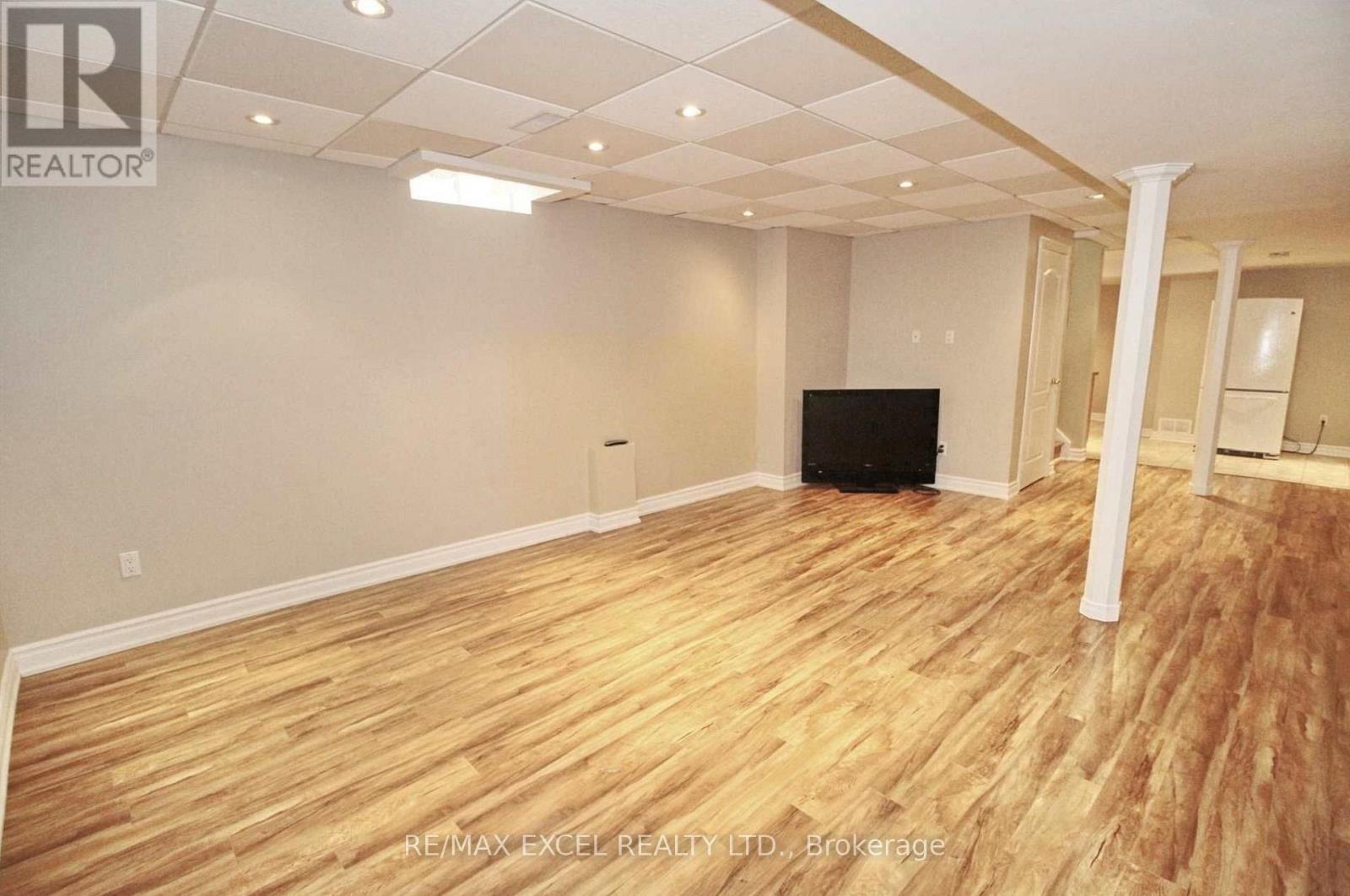 50 Wildflower Drive, Richmond Hill, Ontario  L4E 3Y7 - Photo 38 - N12597332