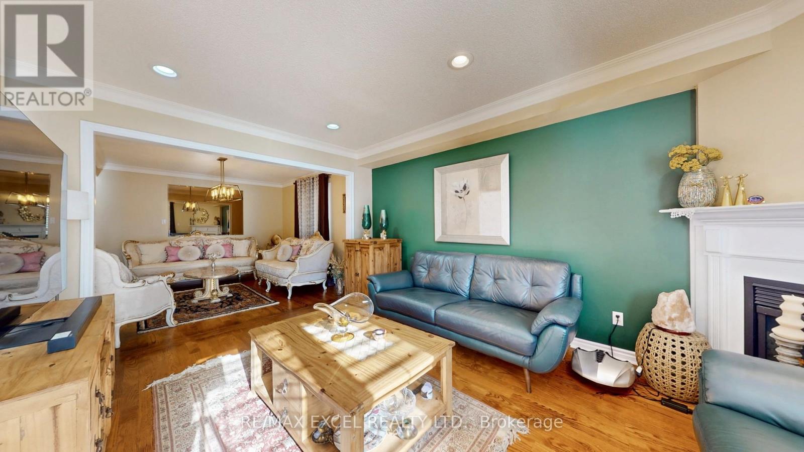 50 Wildflower Drive, Richmond Hill, Ontario  L4E 3Y7 - Photo 7 - N12597332