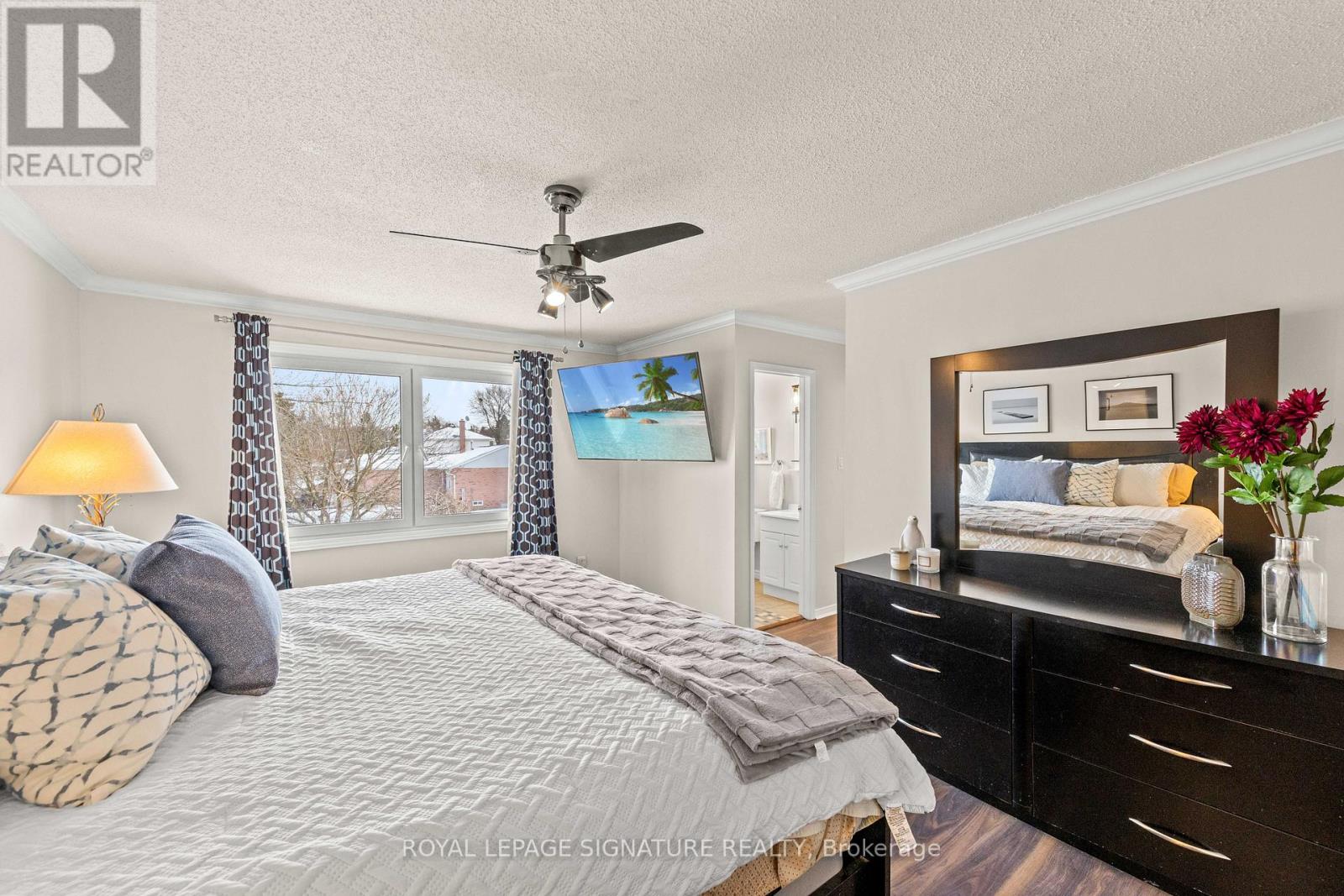 1 Forrestwood Crescent S, East Gwillimbury, Ontario  L9N 1C6 - Photo 24 - N12597416