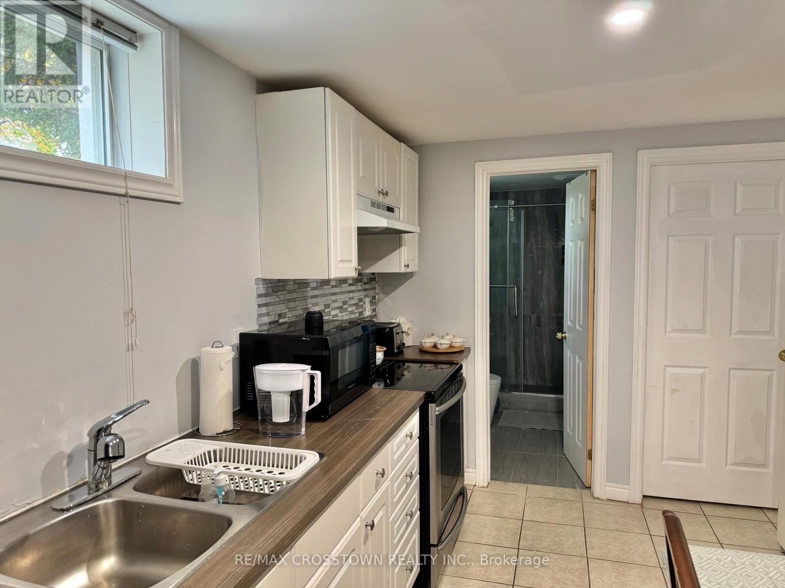 Lower - 69 Marsellus Street, Barrie, Ontario  L4N 8R6 - Photo 2 - S12597266