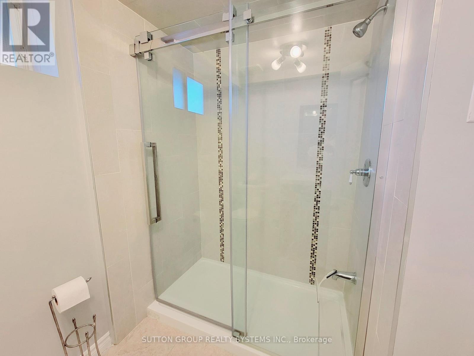 Bsmt - 62 Laidlaw Drive, Barrie, Ontario  L4N 7W2 - Photo 3 - S12597282