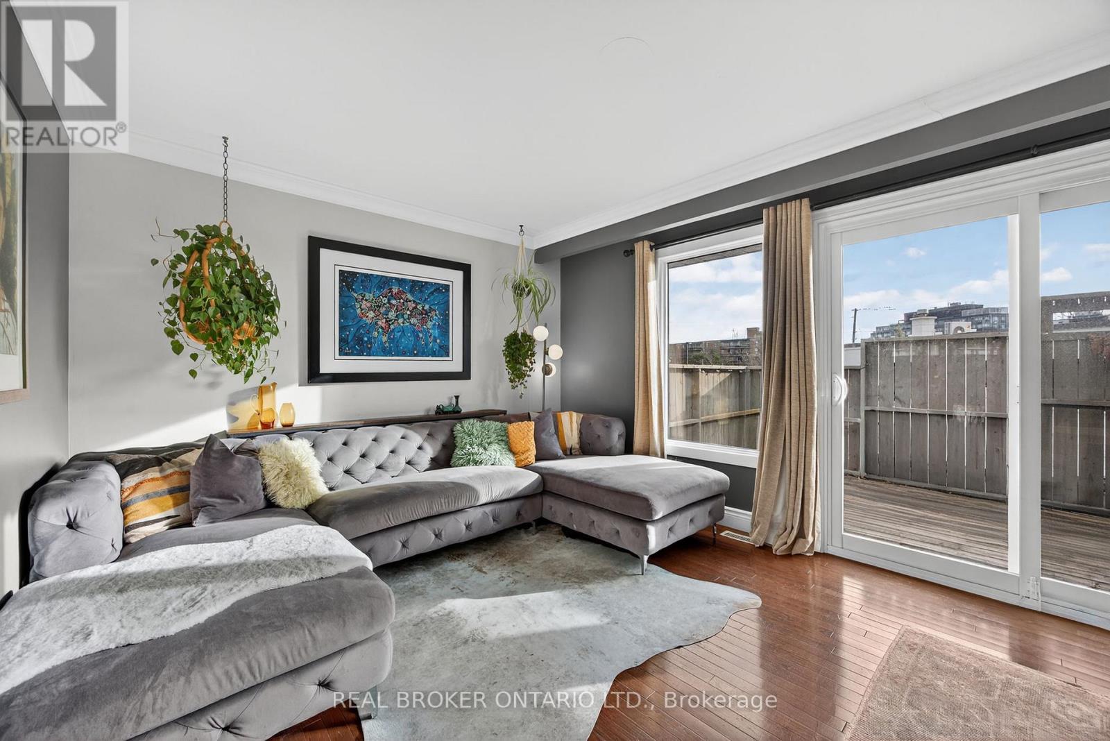 7 Varden Crescent, Barrie, Ontario  L4M 4N8 - Photo 15 - S12597464