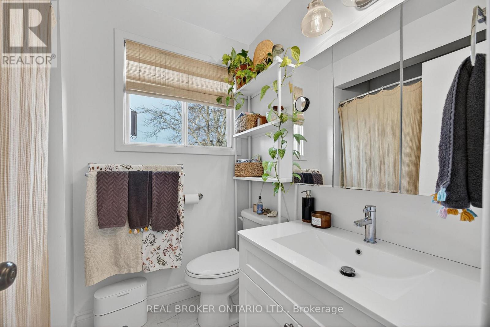 7 Varden Crescent, Barrie, Ontario  L4M 4N8 - Photo 20 - S12597464