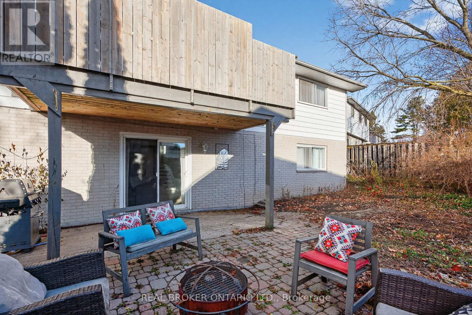 7 Varden Crescent, Barrie, Ontario  L4M 4N8 - Photo 31 - S12597464