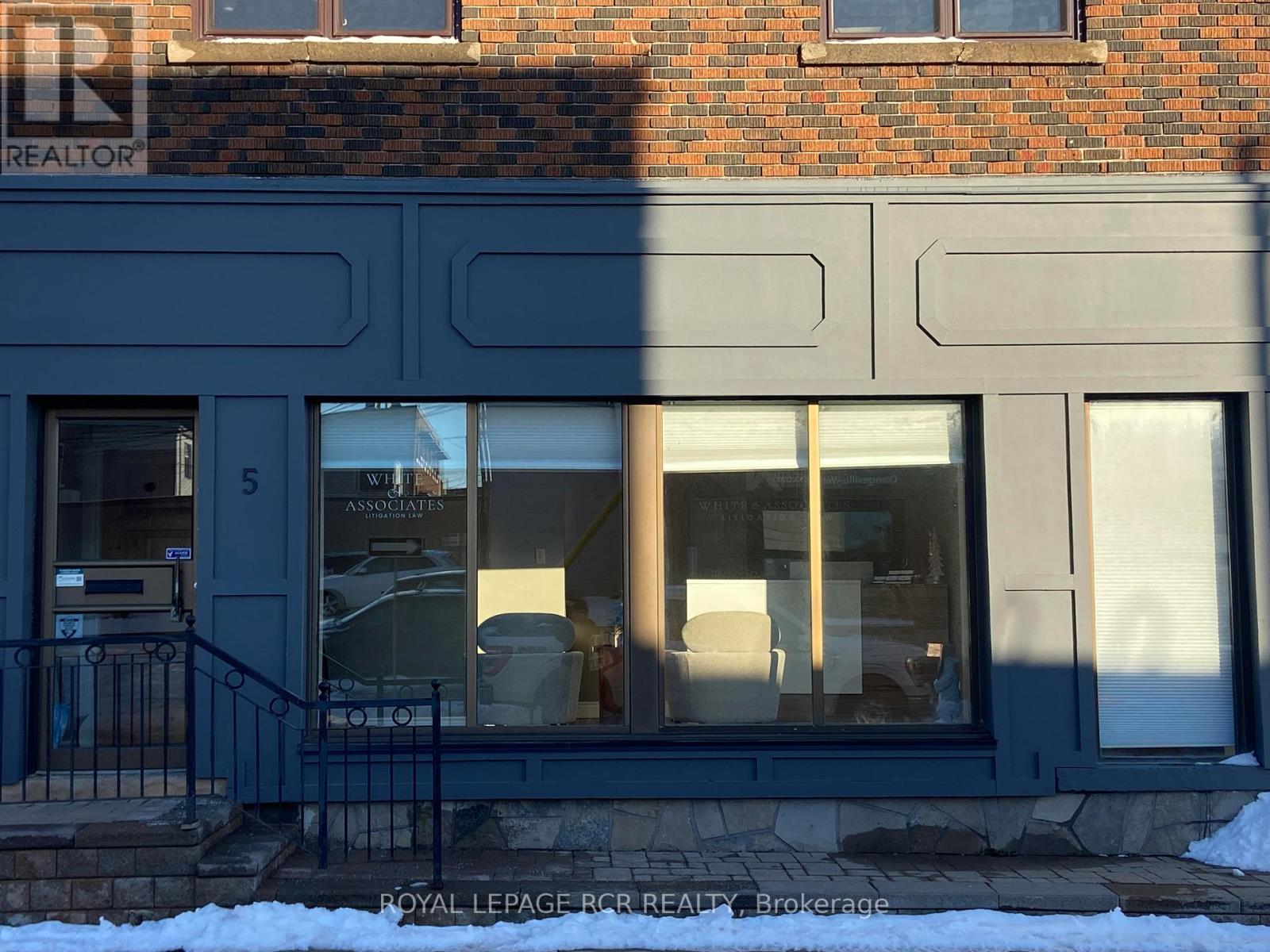 Main - 5 Mill Street, Orangeville, Ontario  L9W 2M2 - Photo 2 - W12159736