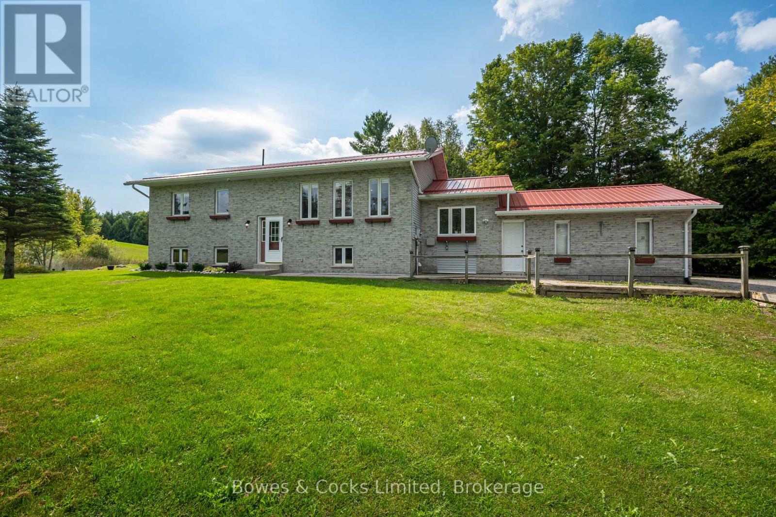139 Highway 7a, Cavan Monaghan (Cavan Twp), Ontario  L0A 1C0 - Photo 2 - X12366210