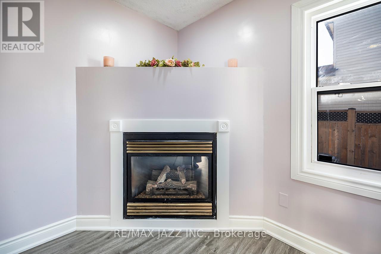 183 Conant Street, Oshawa, Ontario  L1H 3R9 - Photo 6 - E12596922