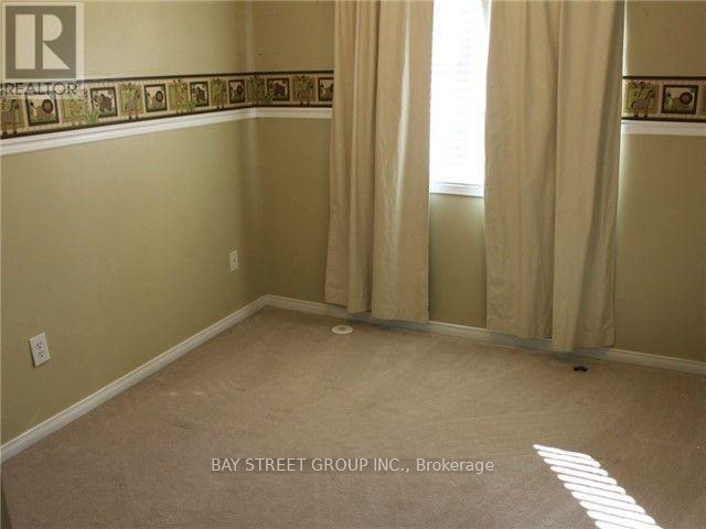 2321 Saddlecreek Crescent, Oakville, Ontario  L6M 5J7 - Photo 10 - W12597230