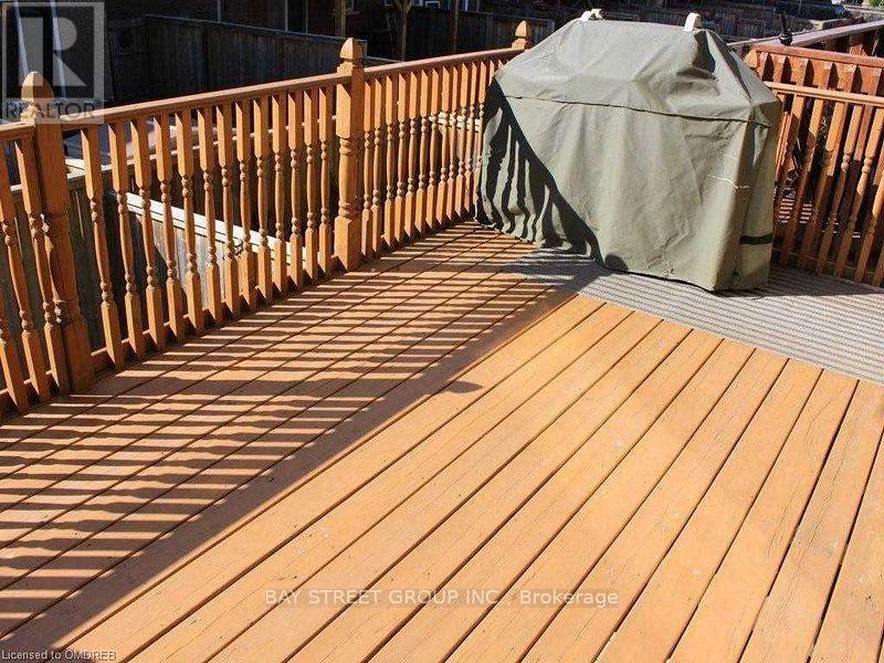 2321 Saddlecreek Crescent, Oakville, Ontario  L6M 5J7 - Photo 13 - W12597230