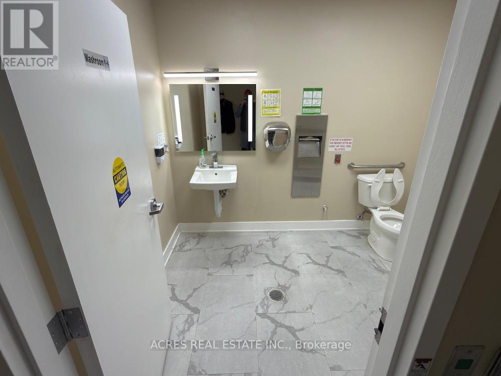 10 - 860 North Park Drive, Brampton, Ontario  L6S 4N5 - Photo 18 - W12597254