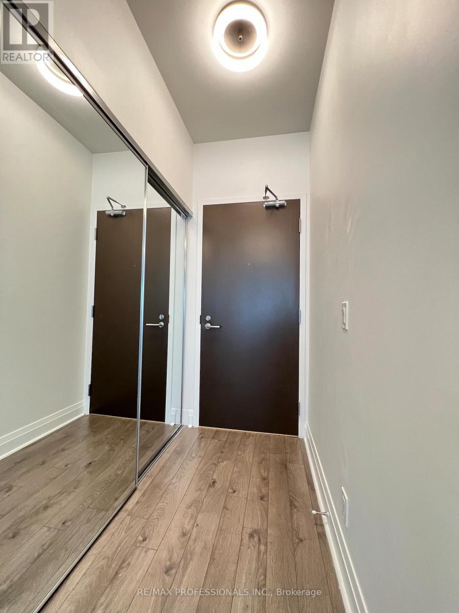 1910 - 17 Zorra Street, Toronto, Ontario  M8Z 0C8 - Photo 3 - W12597264