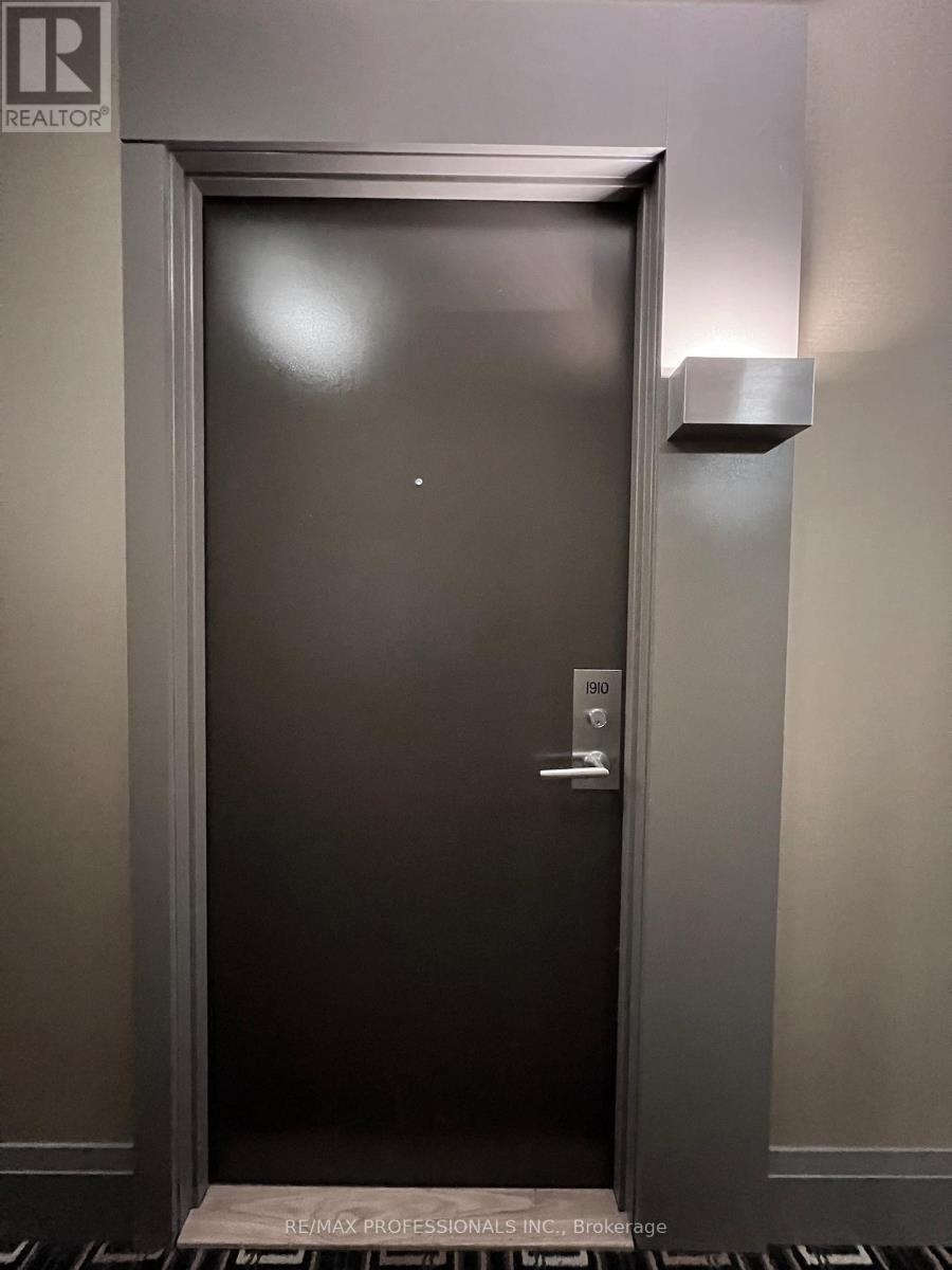1910 - 17 Zorra Street, Toronto, Ontario  M8Z 0C8 - Photo 4 - W12597264