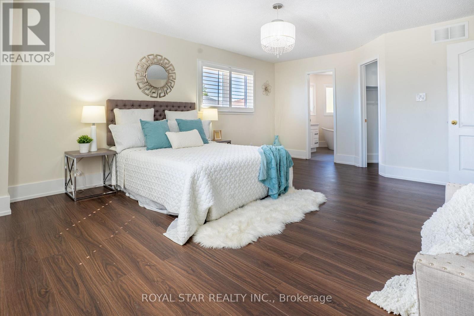 22 Livingston Drive, Caledon, Ontario  L7C 1A1 - Photo 21 - W12597274