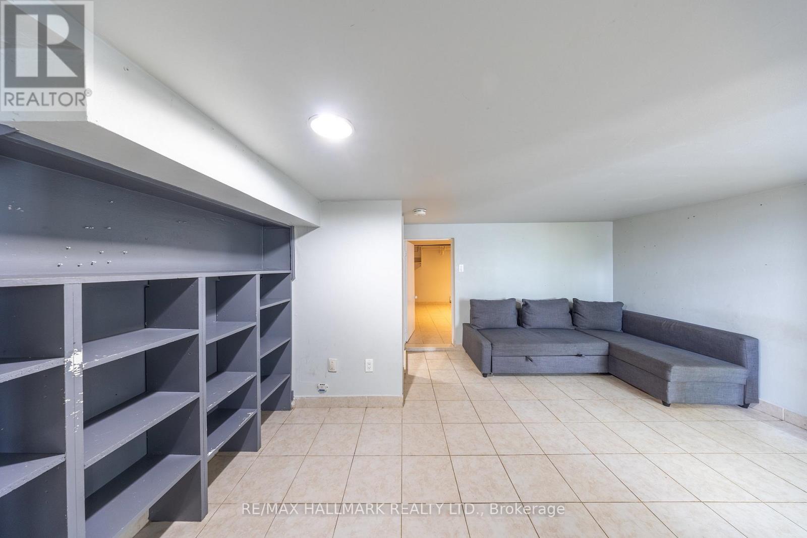 Lower - 1366 Davenport Road, Toronto, Ontario  M6H 2G9 - Photo 5 - W12597314